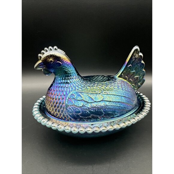 Vintage Indiana Glass Blue Iridescent UV Glow Carnival Hen On Nest EUC - Picture 1 of 16